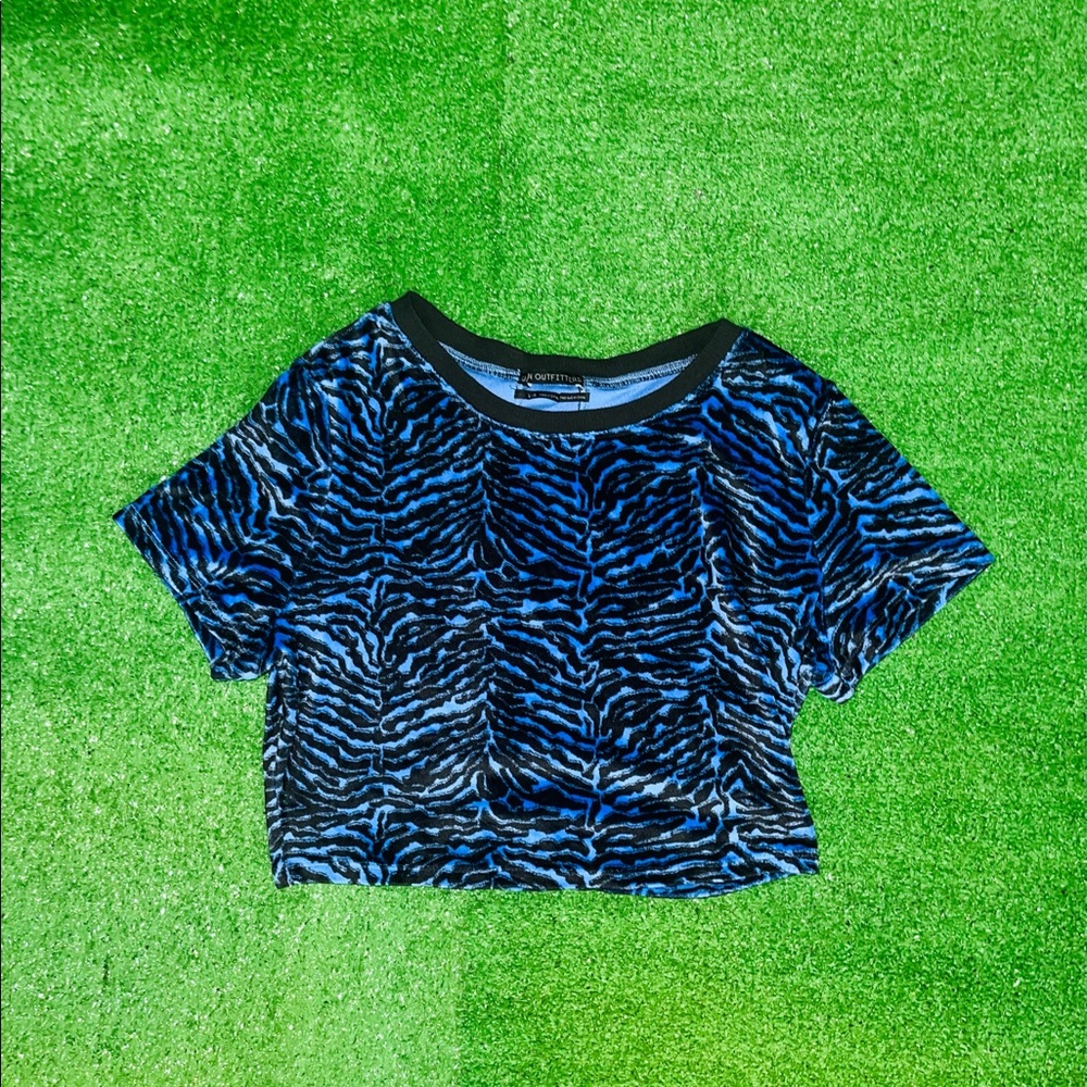 UO zebra crop top